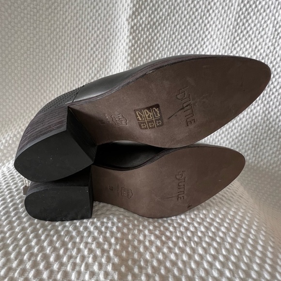 NWOT leather ankle booties designer - Picture 4 of 4